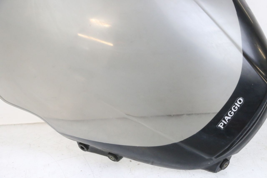 photo de WINDSCREEN PIAGGIO X8 125 (2004 - 2007) - Markings and original references