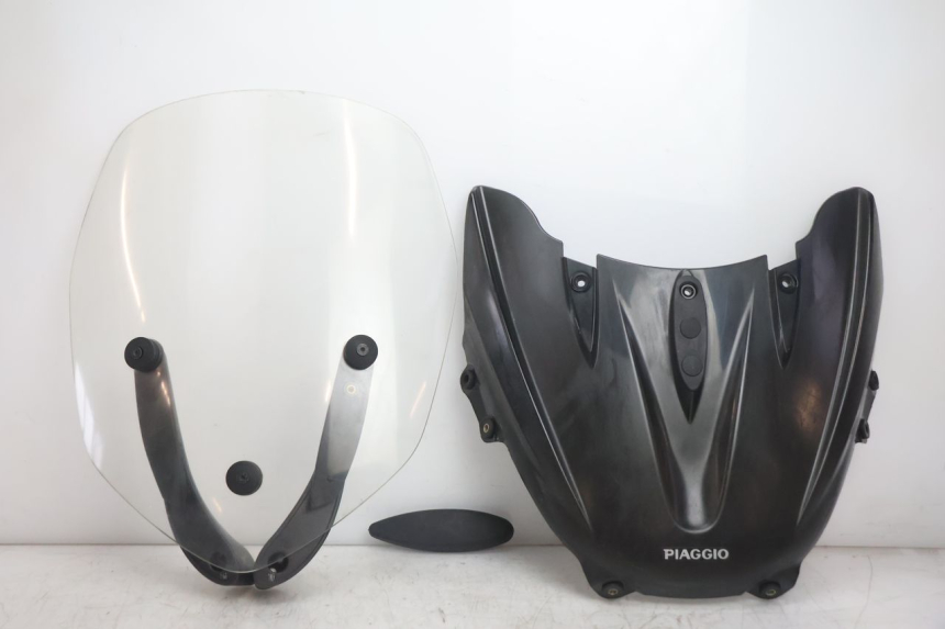 photo de WINDSCREEN PIAGGIO X9 EVOLUTION 125 (2003 - 2007) - Main view