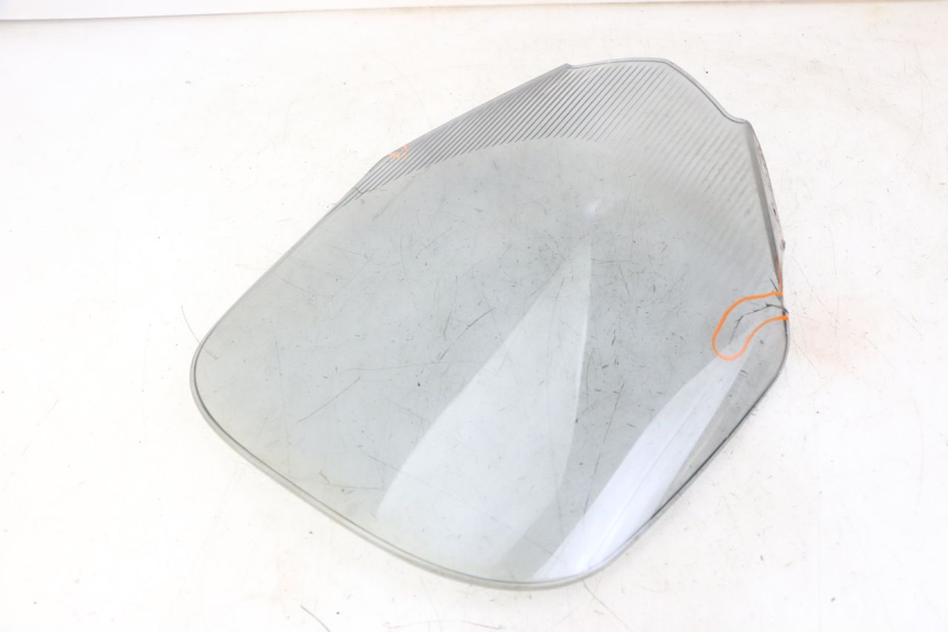 photo de WINDSCREEN YAMAHA X-MAX XMAX ABS 250 (2010 - 2014) - Technical close-up