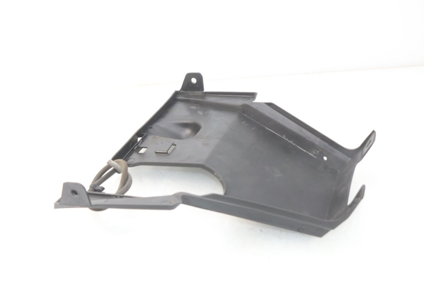 photo de REAR WHEEL HUGGER KYMCO AGILITY 4T 50 (2018 - 2022) - Technical close-up