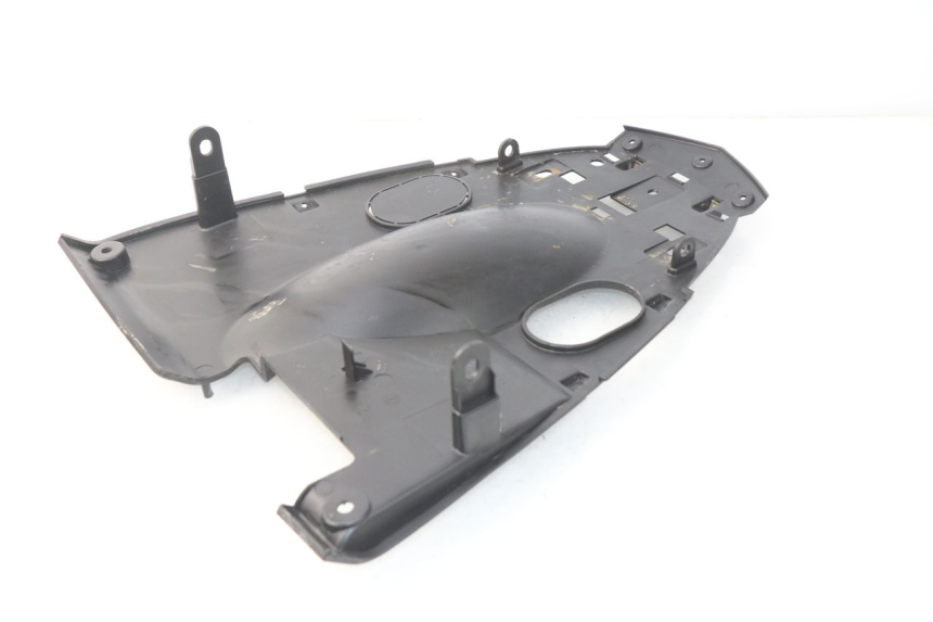 photo de REAR UNDERTRAY KYMCO AGILITY CITY 4T 50 (2008 - 2016) - Zoom on usage condition