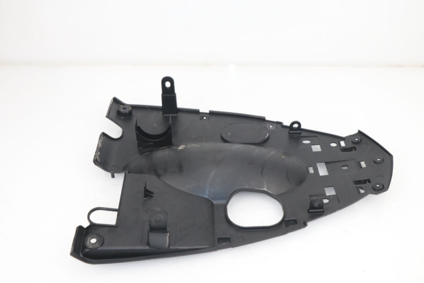 photo de REAR UNDERTRAY KYMCO AGILITY CITY 50 (2008 - 2016) - Zoom on usage condition