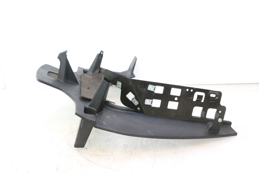 photo de REAR UNDERTRAY APRILIA ATLANTIC S 125 (2010 - 2013) - Zoom on usage condition
