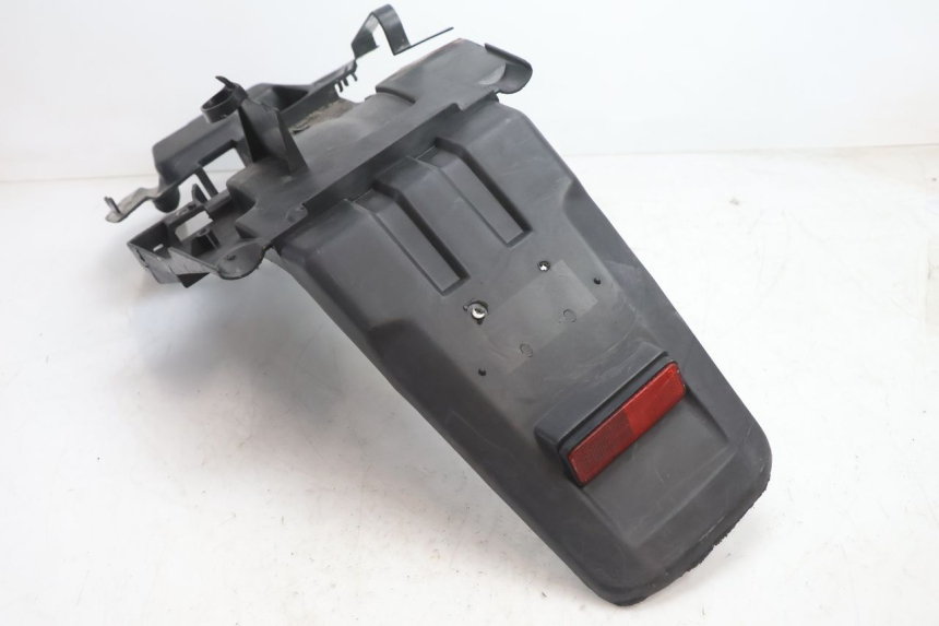 photo de REAR WHEEL HUGGER MBK BOOSTER SPIRIT 50 (1999 - 2003) - Alternative perspective