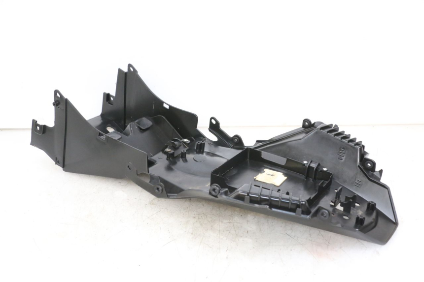 photo de REAR UNDERTRAY EBROH BRAVO GLE 1 (2020 - 2024) - Fixing points details