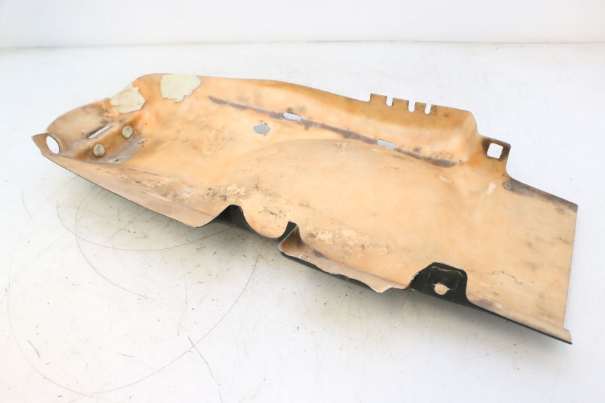 photo de REAR UNDERTRAY HONDA CB F HORNET 600 (2005 - 2006) - Technical close-up