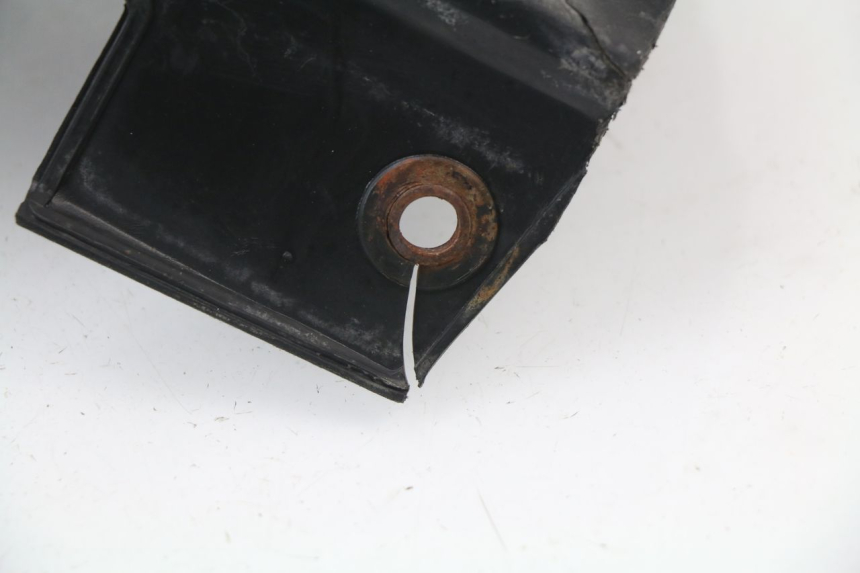 photo de REAR UNDERTRAY HONDA CG 125 (1996 - 1998) - Zoom on usage condition