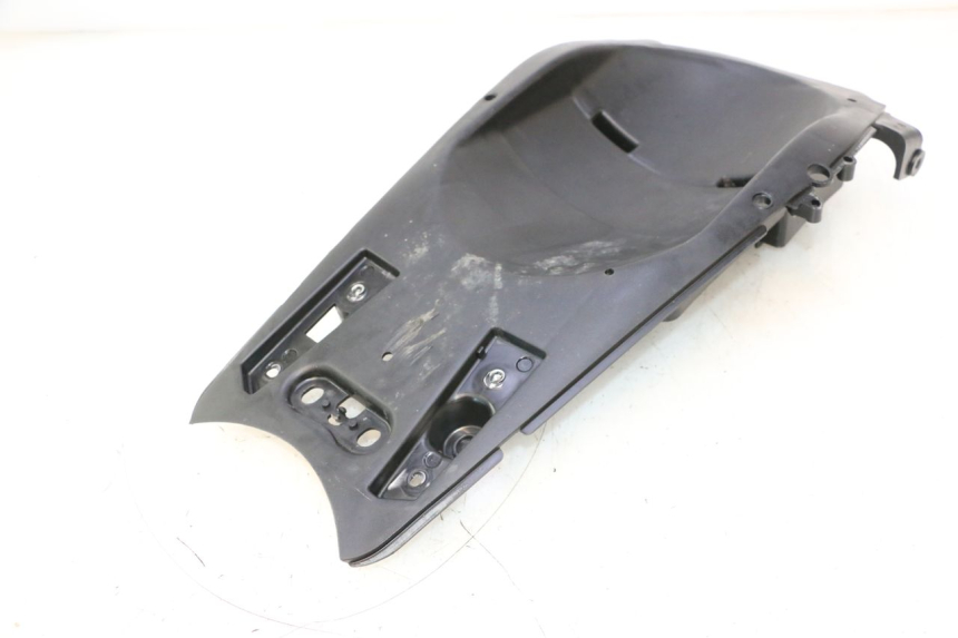 photo de REAR UNDERTRAY KAWASAKI ER-6 ER6 N 650 (2005 - 2009) - Technical close-up