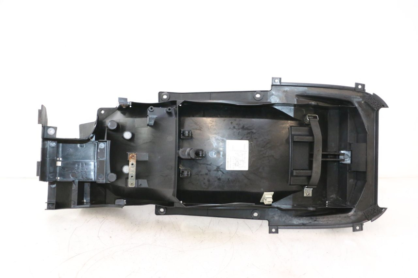 photo de REAR UNDERTRAY YAMAHA FJR 1300 (2001 - 2005) - Distinctive features
