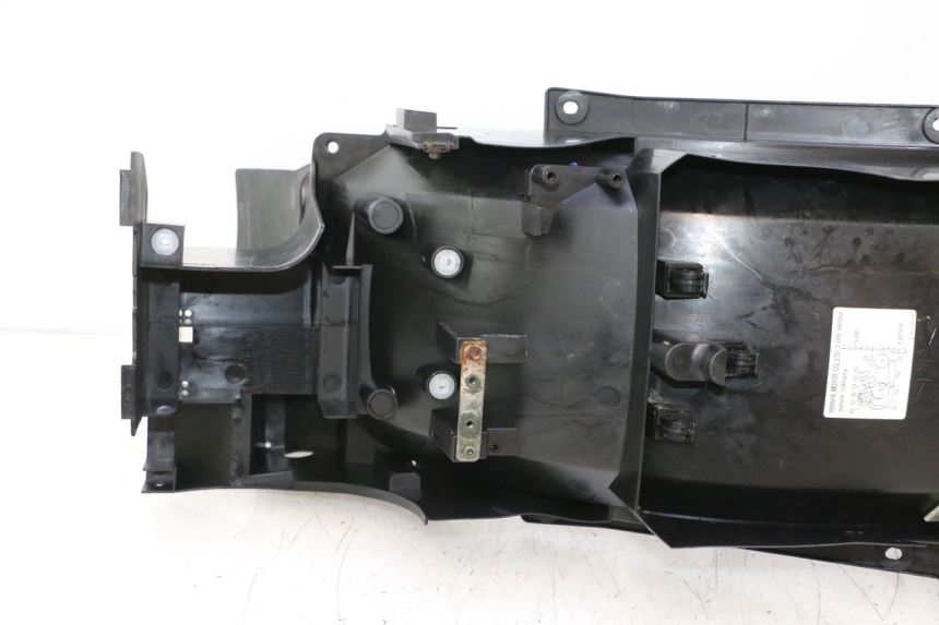 photo de REAR UNDERTRAY YAMAHA FJR 1300 (2001 - 2005) - Markings and original references
