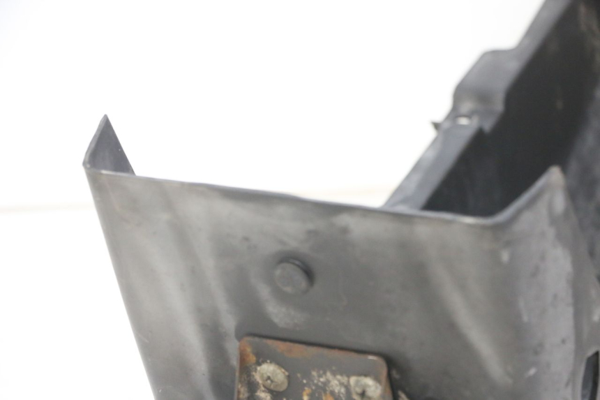 photo de REAR UNDERTRAY SUZUKI GS GSE 500 (2001 - 2003) - Zoom on usage condition