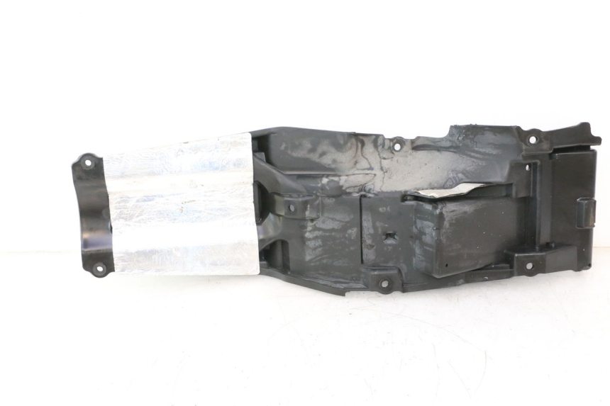photo de REAR UNDERTRAY SUZUKI GSR 600 (2005 - 2012) - Zoom on usage condition