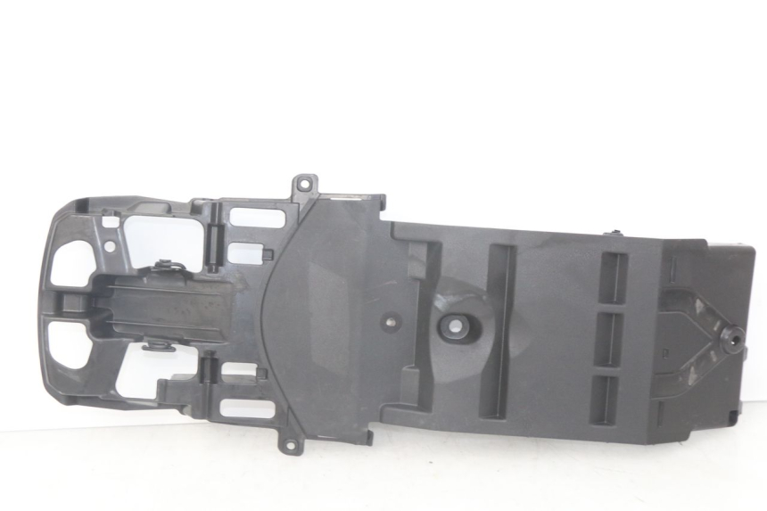 photo de REAR UNDERTRAY SUZUKI GSX-R GSXR 750 (2011 - 2016) - Alternative perspective