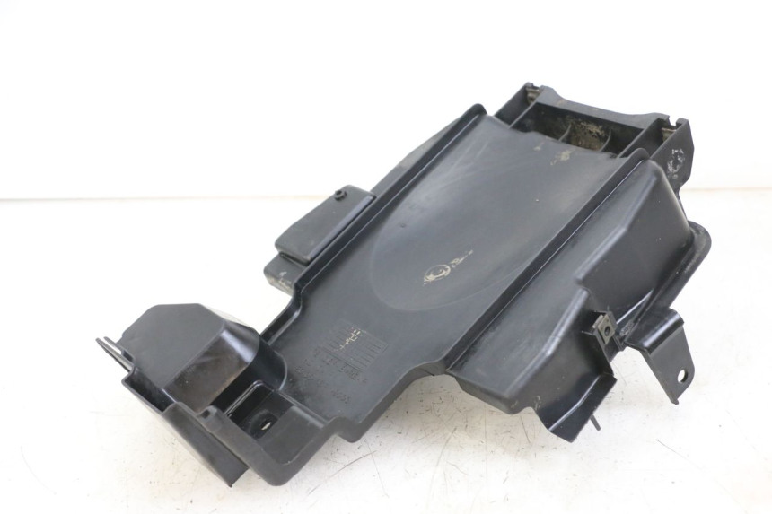 photo de REAR UNDERTRAY HONDA NES AROBASE 125 (2000 - 2003) - Alternative perspective