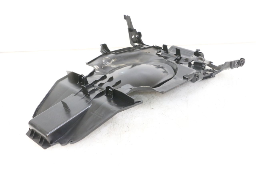 photo de REAR UNDERTRAY HONDA SH i 300 (2015 - 2020) - Surface and material condition