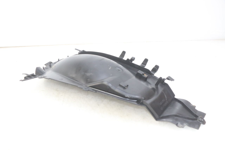 photo de REAR WHEEL HUGGER YAMAHA HW XENTER 125 (2011 - 2017) - Zoom on usage condition