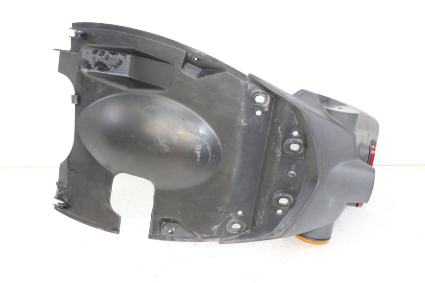 photo de REAR WHEEL HUGGER PEUGEOT KISBEE 2T 50 (2010 - 2017) - Alternative perspective