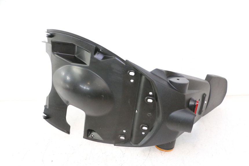 photo de REAR UNDERTRAY PEUGEOT KISBEE 2T 50 (2018 - 2022) - Zoom on usage condition