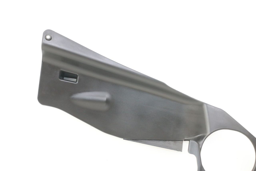 photo de REAR WHEEL HUGGER KYMCO X-TOWN XTOWN 125 (2016 - 2021) - Fixing points details