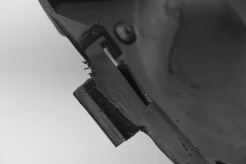 photo de REAR UNDERTRAY PEUGEOT LOOXOR 50 (2001 - 2004) - Zoom on usage condition
