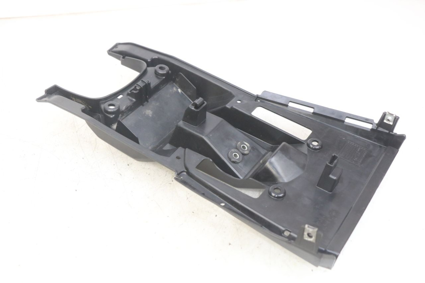 photo de REAR WHEEL HUGGER YAMAHA MT ABS 125 (2014 - 2018) - Component detail