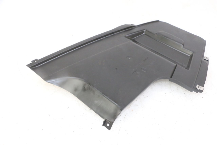 photo de REAR UNDERTRAY PIAGGIO NRG POWER PUREJET 50 (2018 - 2021) - Zoom on usage condition