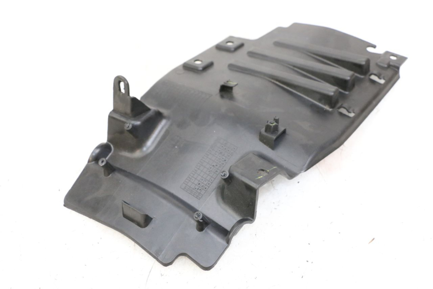 photo de REAR UNDERTRAY ROYAL ENFIELD CONTINENTAL GT 650 (2019 - 2024) - Alternative perspective