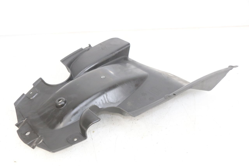 photo de REAR WHEEL HUGGER APRILIA SCARABEO LIGHT 125 (2007 - 2011) - Zoom on usage condition