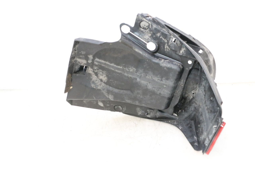 photo de REAR UNDERTRAY PEUGEOT SPEEDFIGHT 2 AC 50 (2000 - 2009) - Zoom on usage condition