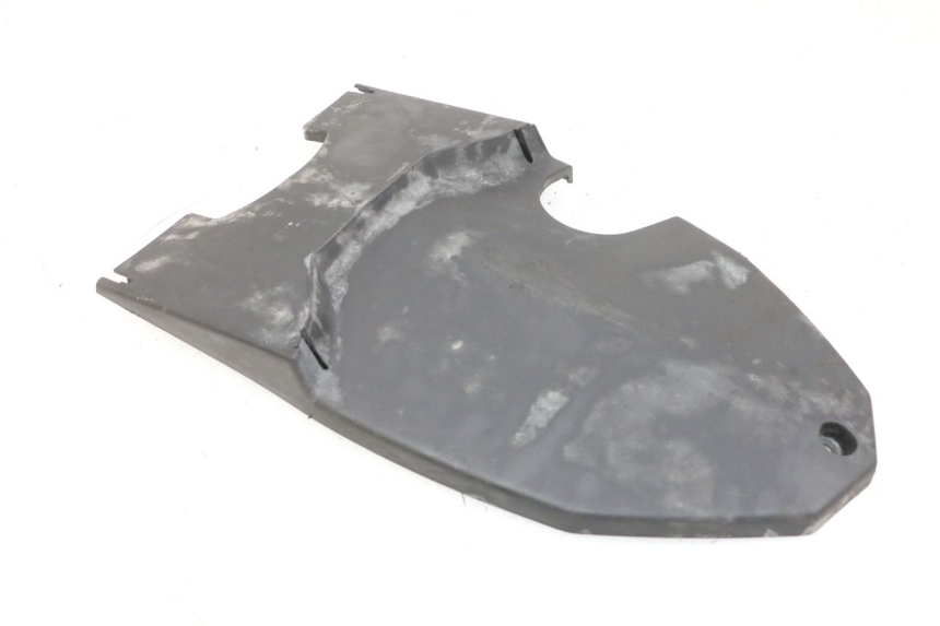 photo de REAR UNDERTRAY PEUGEOT SPEEDFIGHT 4 4T EFI 50 (2021 - 2025) - Technical close-up