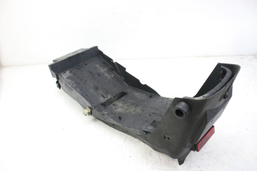 photo de REAR WHEEL HUGGER TRIUMPH SPRINT ST 955 (1999 - 2001) - Zoom on usage condition