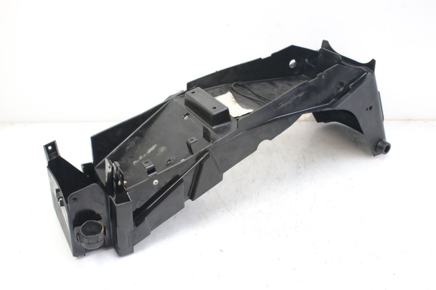 photo de REAR WHEEL HUGGER TRIUMPH SPRINT ST 955 (1999 - 2001) - Surface and material condition