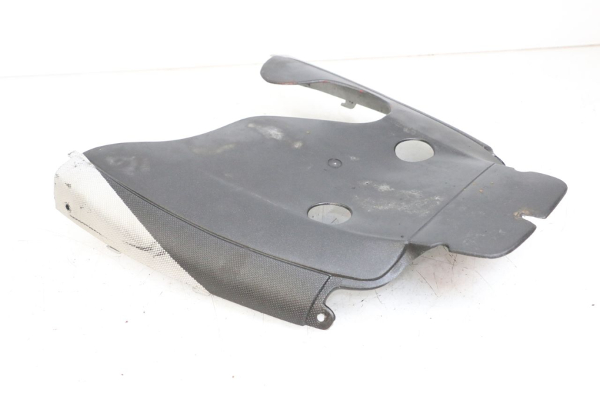 photo de REAR UNDERTRAY APRILIA SR CARB LC 2T 50 (2004 - 2012) - Zoom on usage condition