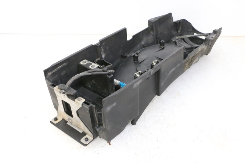 photo de REAR UNDERTRAY KTM SUPERENDURO R 950 (2005 - 2009) - Surface and material condition