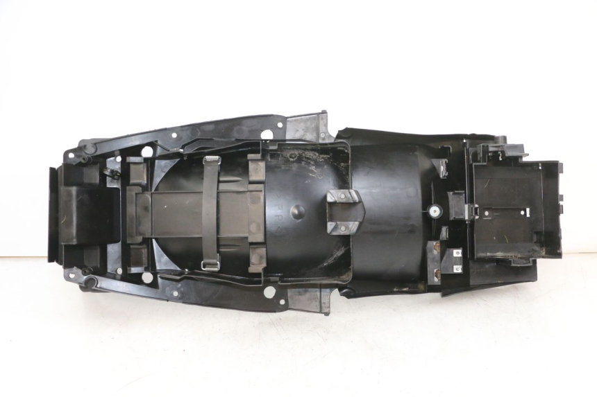 photo de REAR UNDERTRAY YAMAHA TDM ABS 900 (2002 - 2014) - Distinctive features