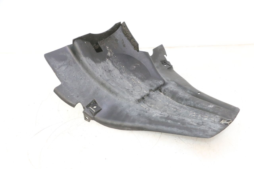 photo de REAR WHEEL HUGGER PEUGEOT TREKKER 50 (1995 - 2004) - Component detail