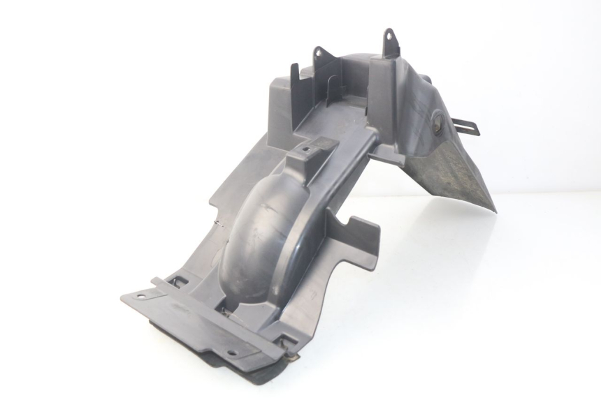 photo de REAR UNDERTRAY SUZUKI UC EPICURO 125 (1999 - 2003) - Technical close-up