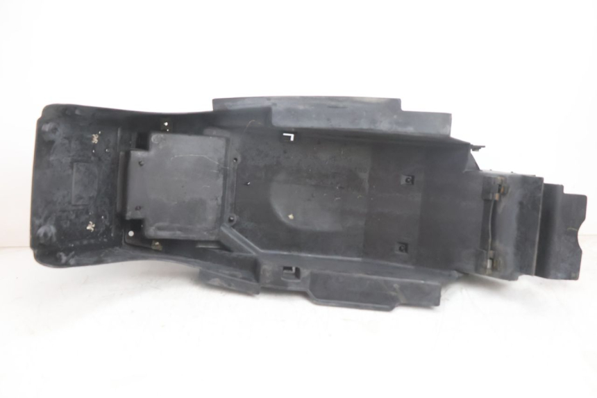 photo de REAR WHEEL HUGGER HONDA VFR FI RC46 800 (1998 - 2001) - Surface and material condition