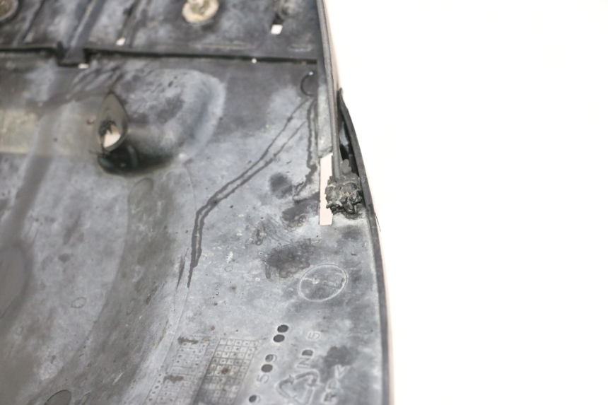 photo de REAR UNDERTRAY PEUGEOT VIVACITY 50 (2004 - 2009) - Zoom on usage condition