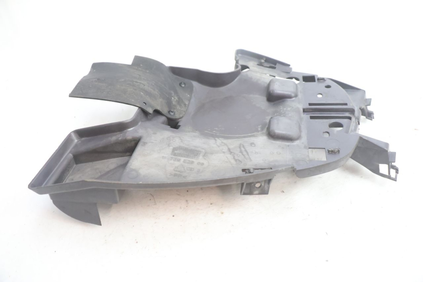 photo de REAR UNDERTRAY PEUGEOT VIVACITY 100 (1999 - 2008) - Technical close-up