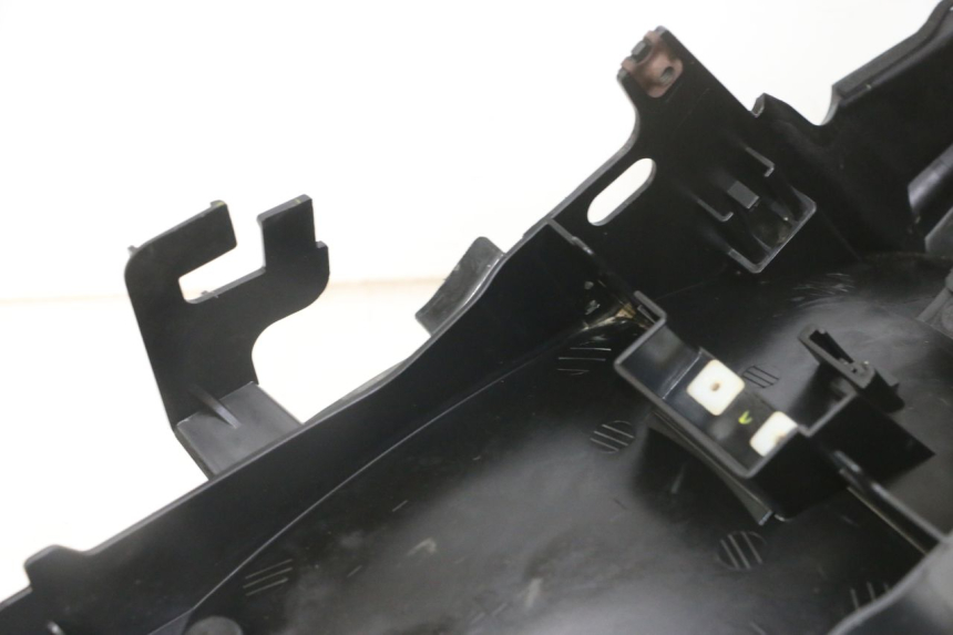 photo de REAR UNDERTRAY YAMAHA XJ6 ABS 600 (2008 - 2016) - Markings and original references