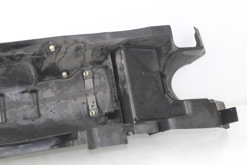 photo de REAR UNDERTRAY YAMAHA XJ600 XJ DIVERSION 600 (1992 - 1997) - Alternative perspective