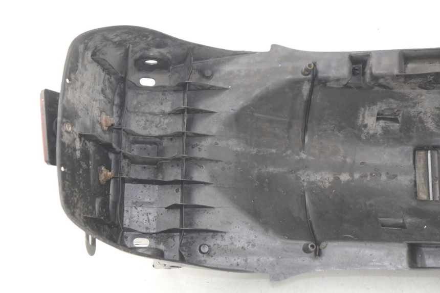 photo de REAR UNDERTRAY YAMAHA XJ600 XJ DIVERSION 600 (1992 - 1997) - Technical close-up