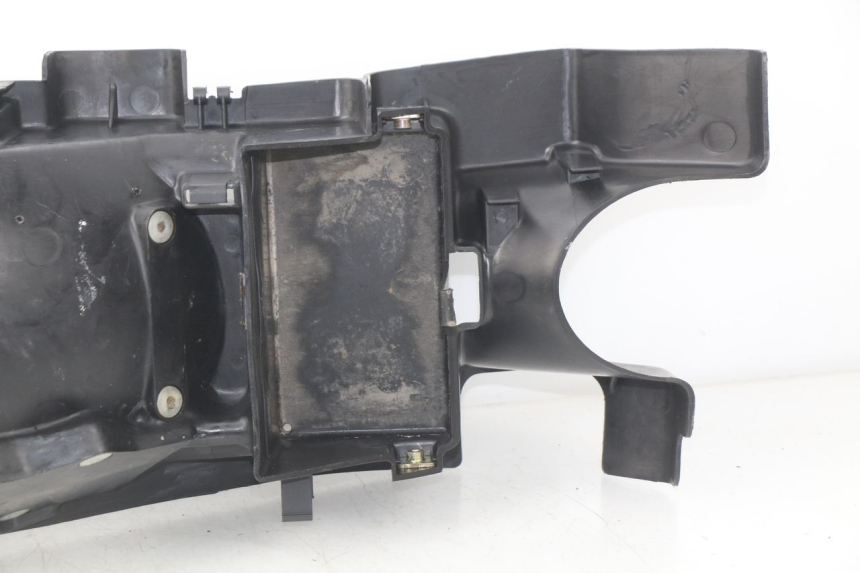 photo de REAR UNDERTRAY YAMAHA XJ600 XJ DIVERSION 600 (1992 - 1997) - Surface and material condition