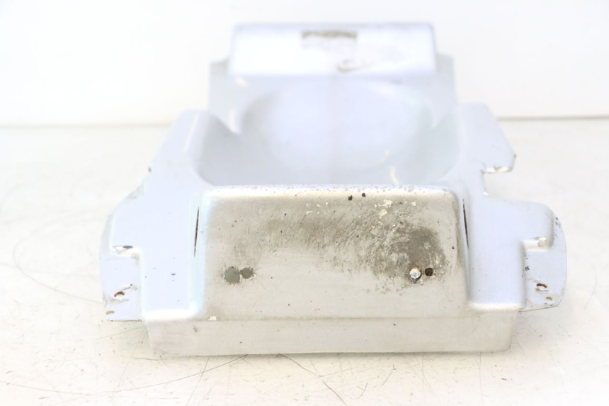 photo de REAR UNDERTRAY YAMAHA XJR 1300 (1998 - 2002) - Surface and material condition