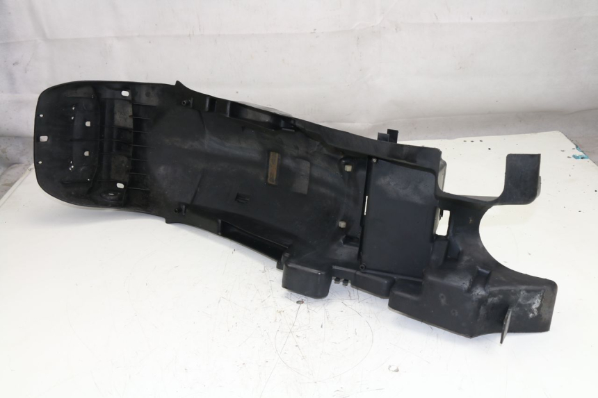 photo de REAR UNDERTRAY YAMAHA XJS DIVERSION 600 (1997 - 1999) - Fixing points details