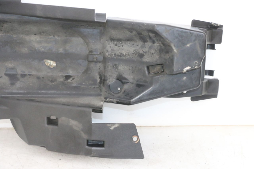 photo de REAR UNDERTRAY HONDA XLV VARADERO 125 (2000 - 2006) - Technical close-up