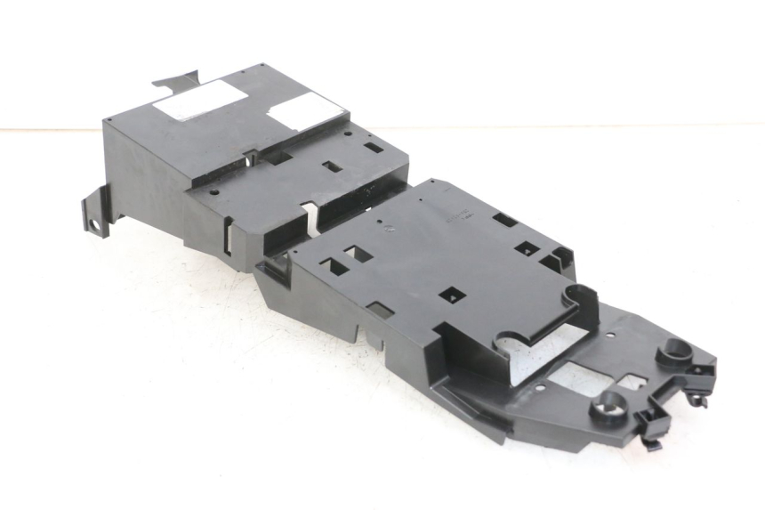 photo de REAR UNDERTRAY YAMAHA FZ1 FAZER 1000 (2007 - 2009) - Component detail