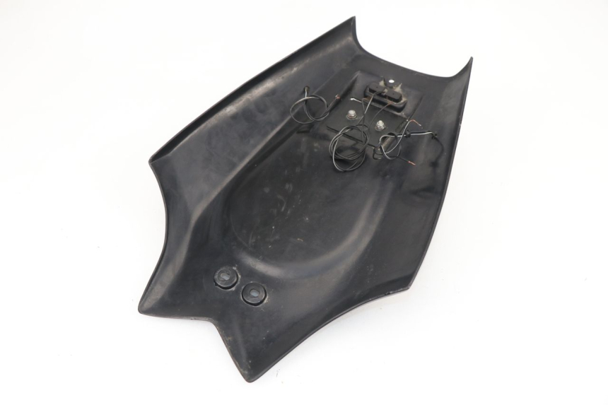 photo de REAR UNDERTRAY YAMAHA YZF R 125 (2008 - 2013) - Technical close-up