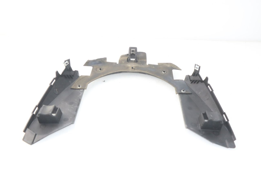 photo de REAR UNDERTRAY YAMAHA YP X-MAX XMAX 400 (2014 - 2017) - Zoom on usage condition